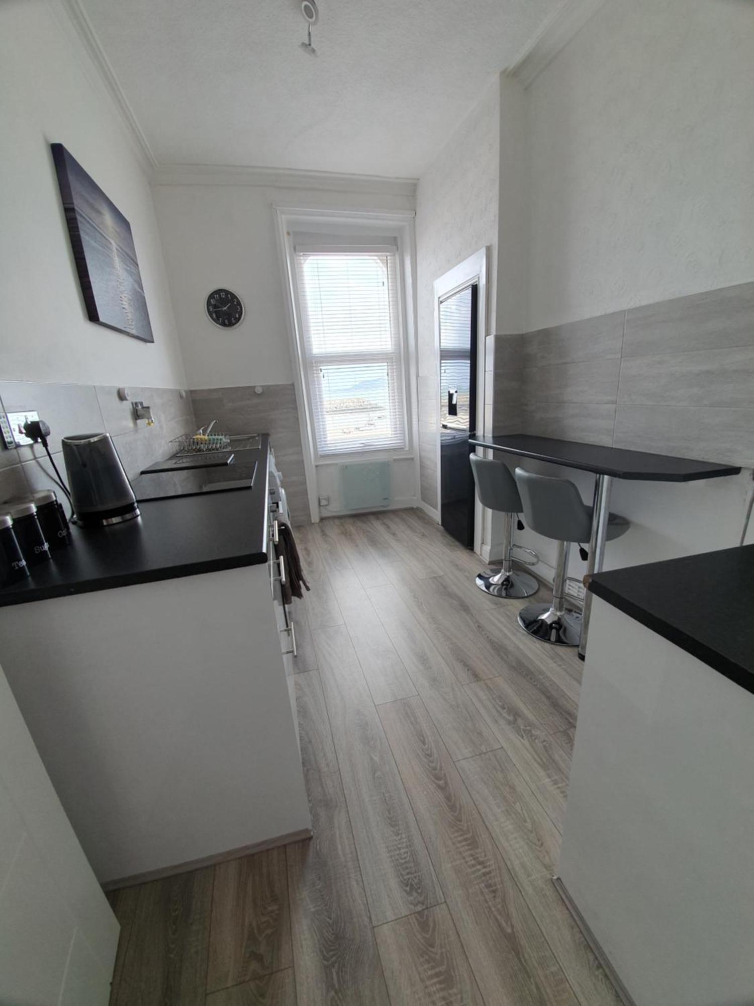 Appartement 3 Harbour Views à Rhôs-on-Sea Extérieur photo