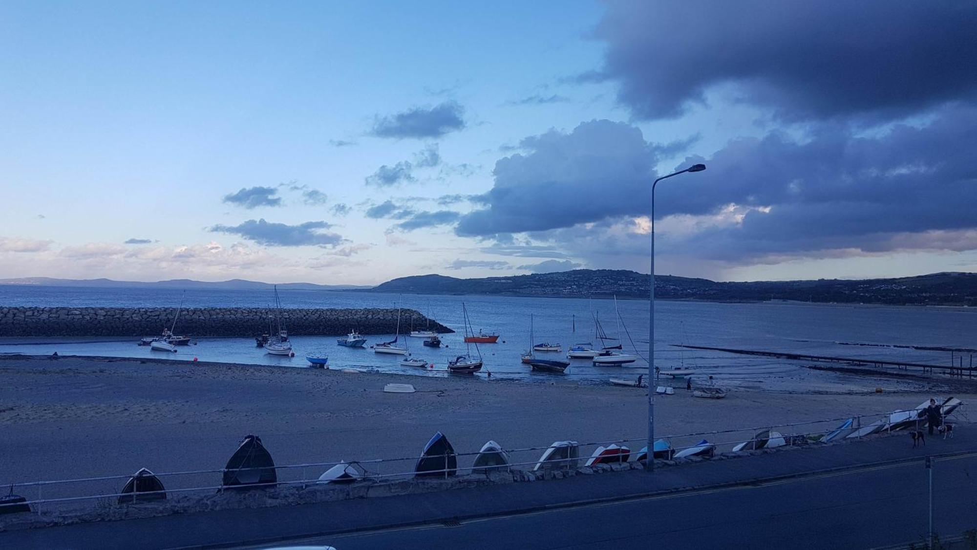 Appartement 3 Harbour Views à Rhôs-on-Sea Extérieur photo